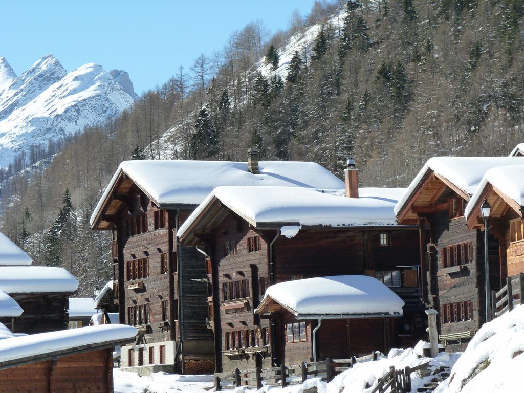 Chalet Des Alpes Bed & Breakfast Crans-Montana Exterior foto