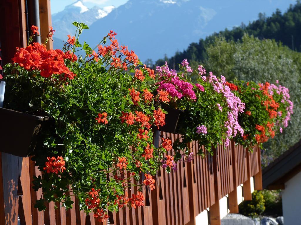 Chalet Des Alpes Bed & Breakfast Crans-Montana Exterior foto